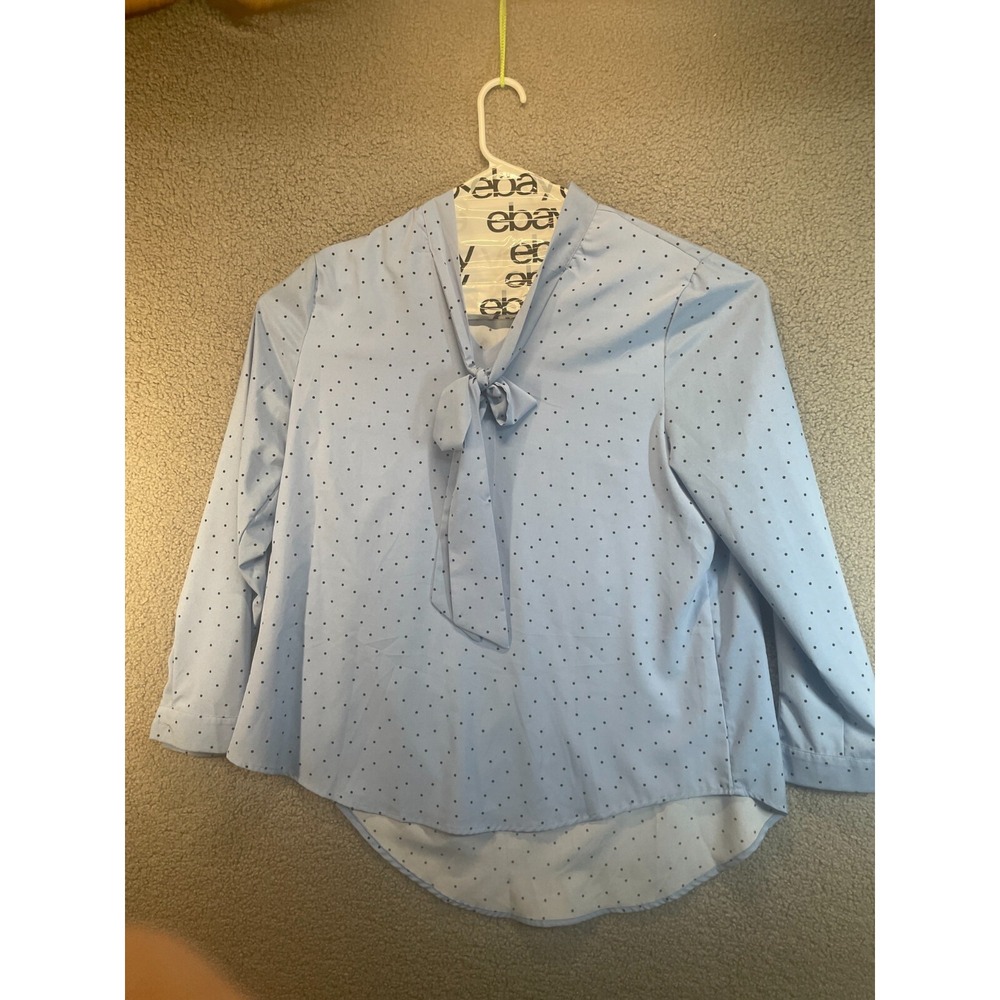 Womens XL Blue Dot Long Sleeve Button Up Collared Long Sleeved Shirt Tie at Neck